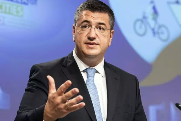 Apostolos Tzitzikostas : Portrait du nouveau commissaire européen aux Transports